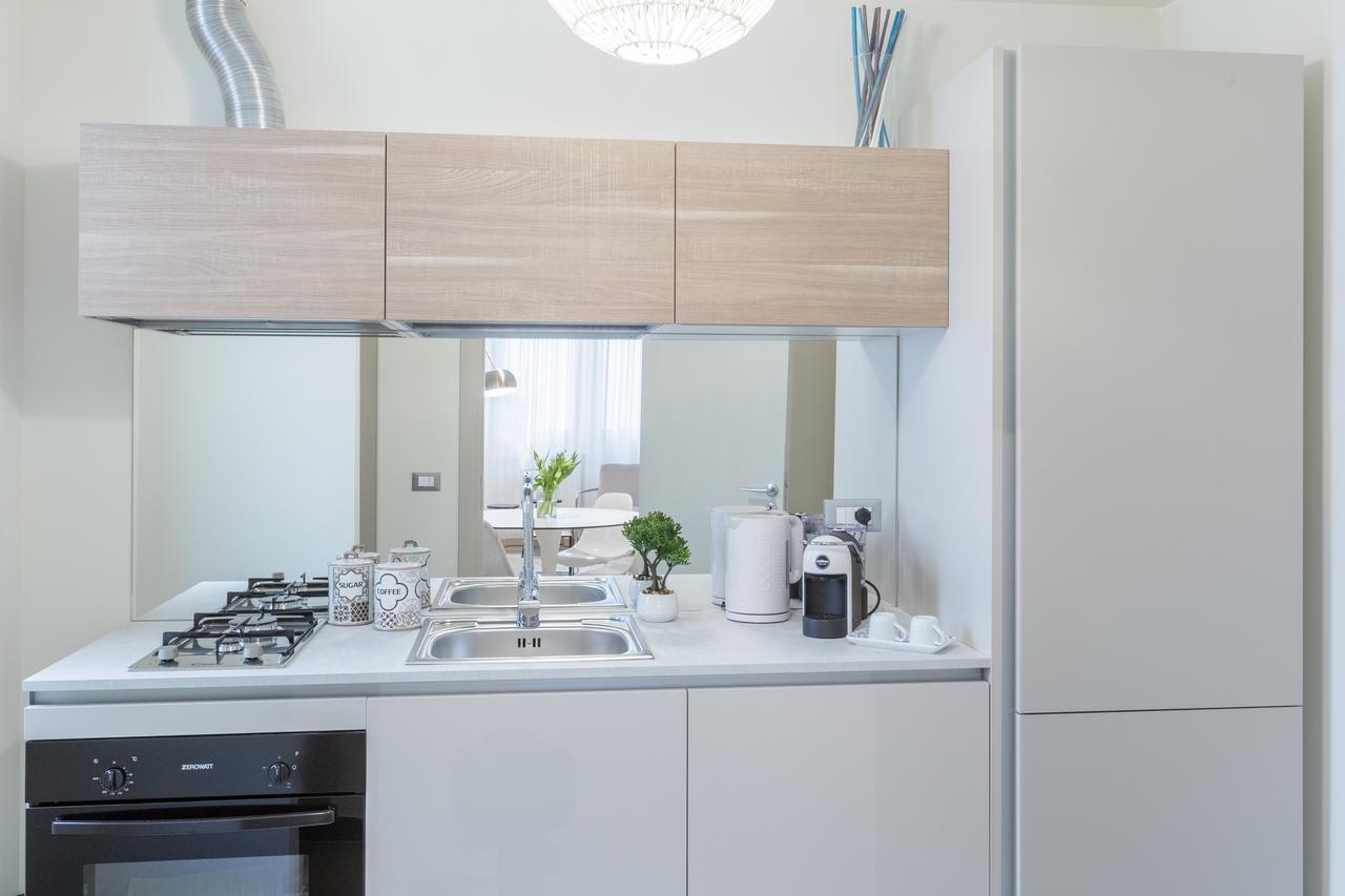 Al Qasr- Design And Luxury Apartment Палермо Екстериор снимка