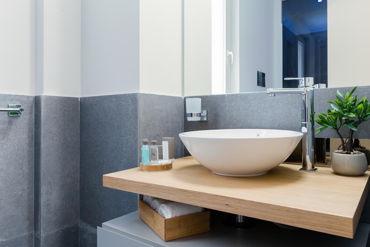 Al Qasr- Design And Luxury Apartment Палермо Екстериор снимка